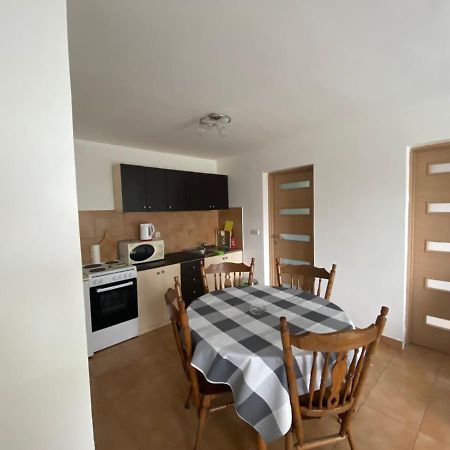 Апартаменты Apartman Ana Жуляна Экстерьер фото