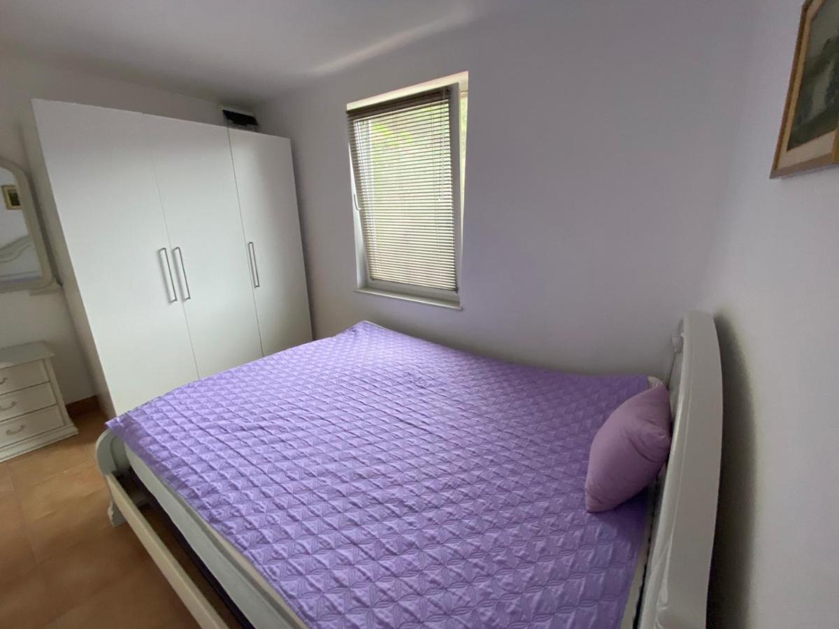 Апартаменты Apartman Ana Жуляна Экстерьер фото