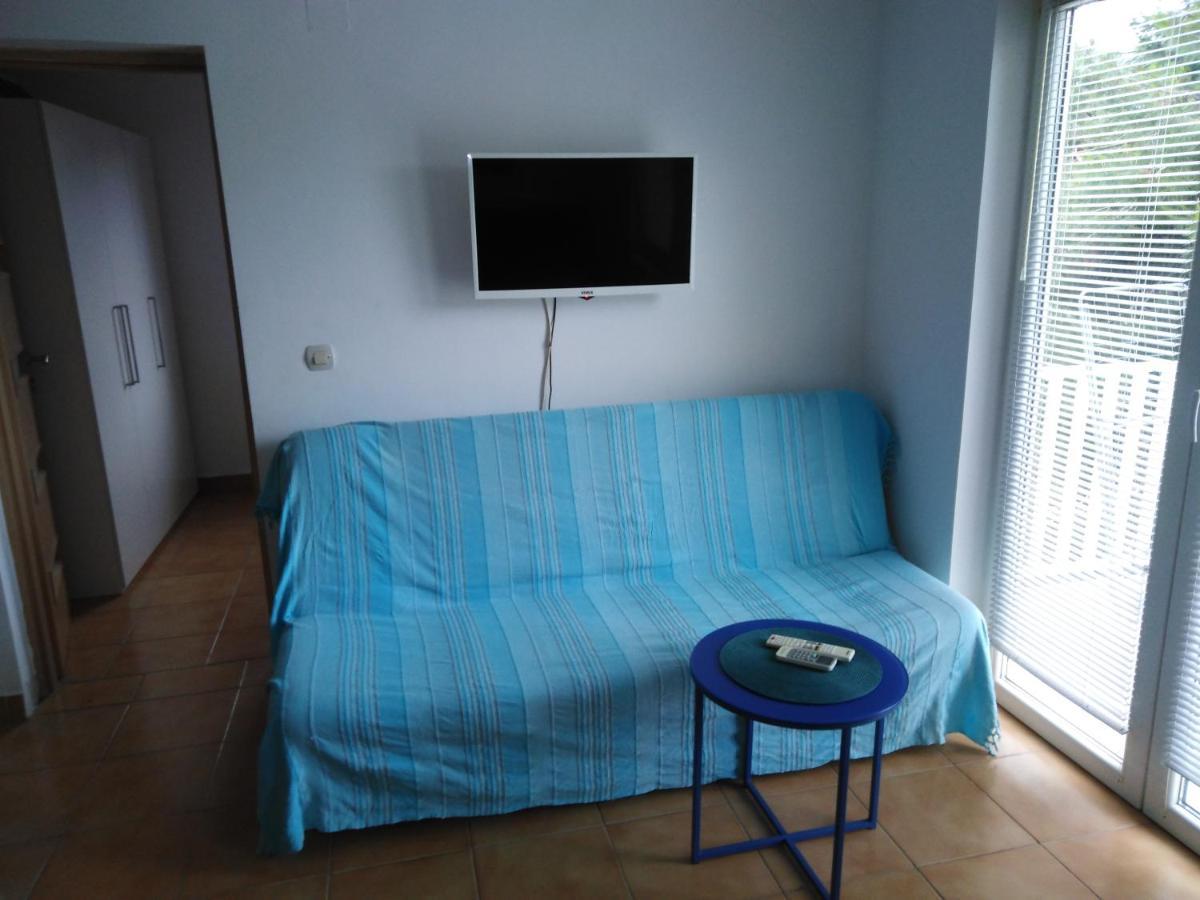 Апартаменты Apartman Ana Жуляна Экстерьер фото